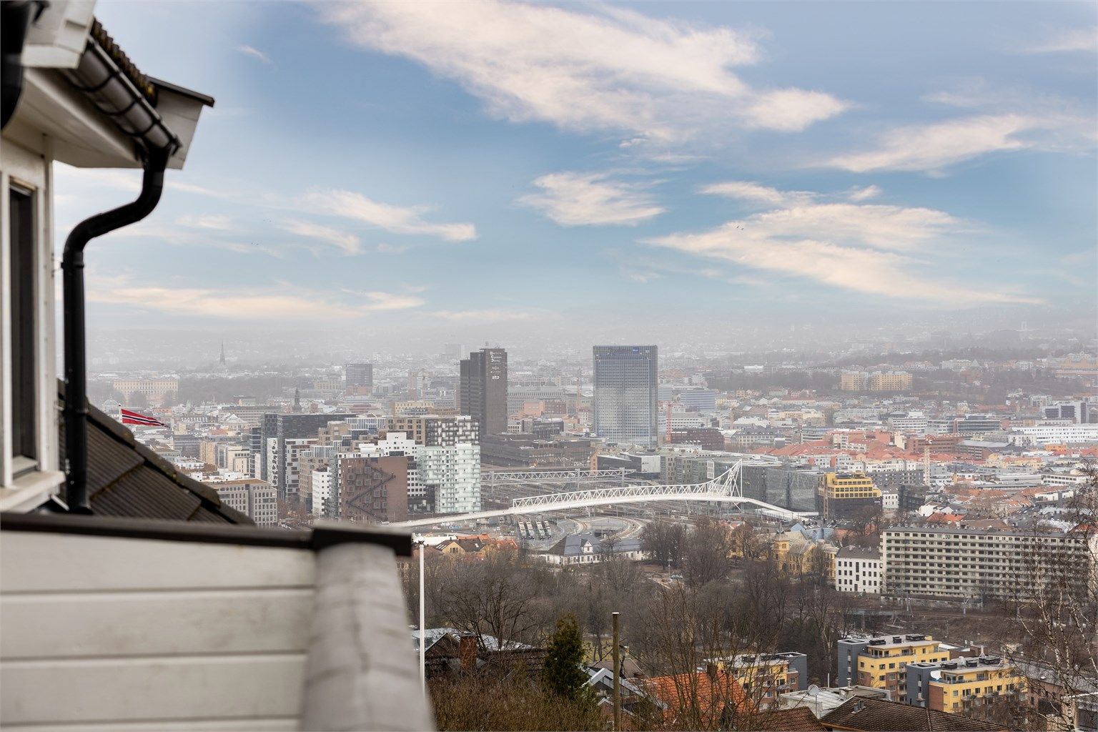 Her bor du med umiddelbar nærhet til friområdet på Brannfjell og Ekebergsletta, et eldorado for tur og friluftsliv.