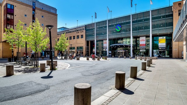 Fra huset er det gangavstand til Sandvika storsenter
