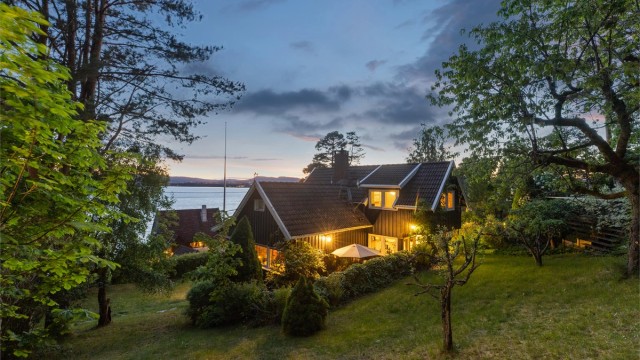 Velkommen til Flaskebekkveien 72! -Presentert av Elisiff Wennersgaard v/Krogsveen Nesodden