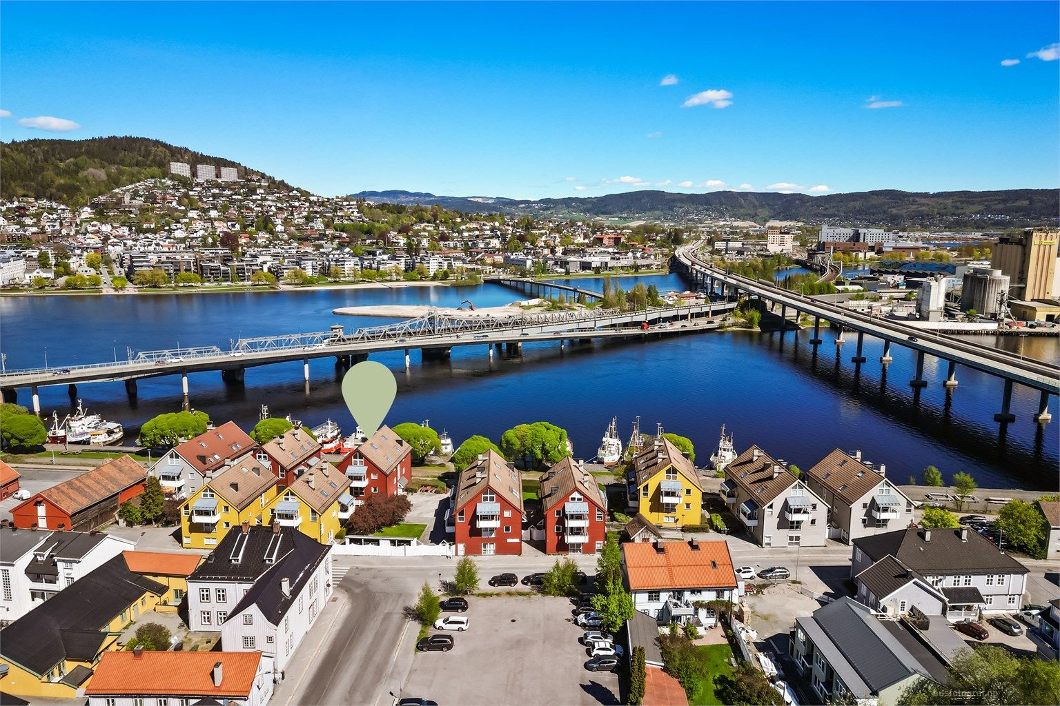 Kort vei til Drammen sentrum med alle servicetilbud.