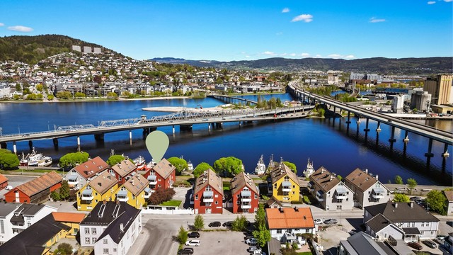 Kort vei til Drammen sentrum med alle servicetilbud.