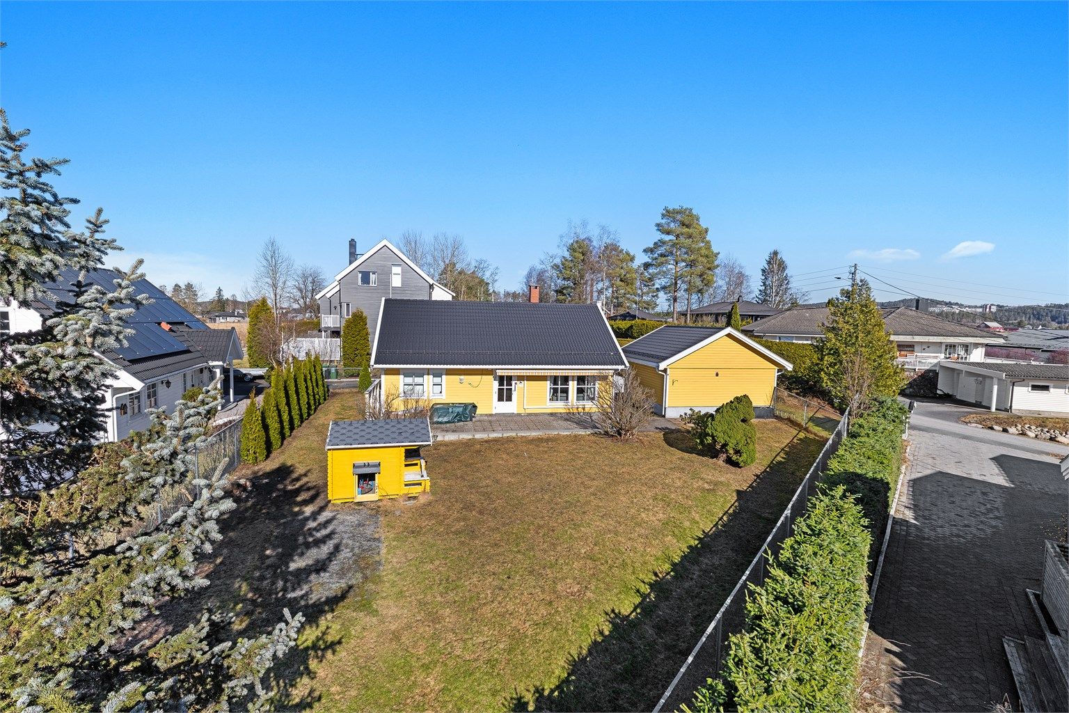 Eiendomsmegler Krogsveen v/Siv S Ostrø ønsker velkommen til Nordbyhagaveien 55B.