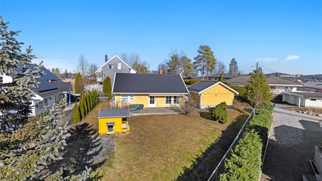 Eiendomsmegler Krogsveen v/Siv S Ostrø ønsker velkommen til Nordbyhagaveien 55B.