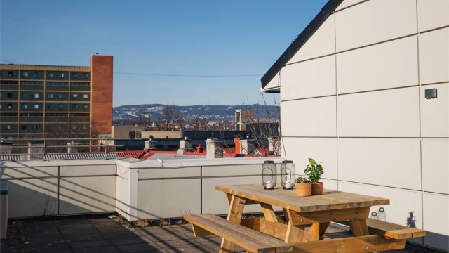 Sameiet har en stor, felles takterrasse med flott utsikt over Oslo