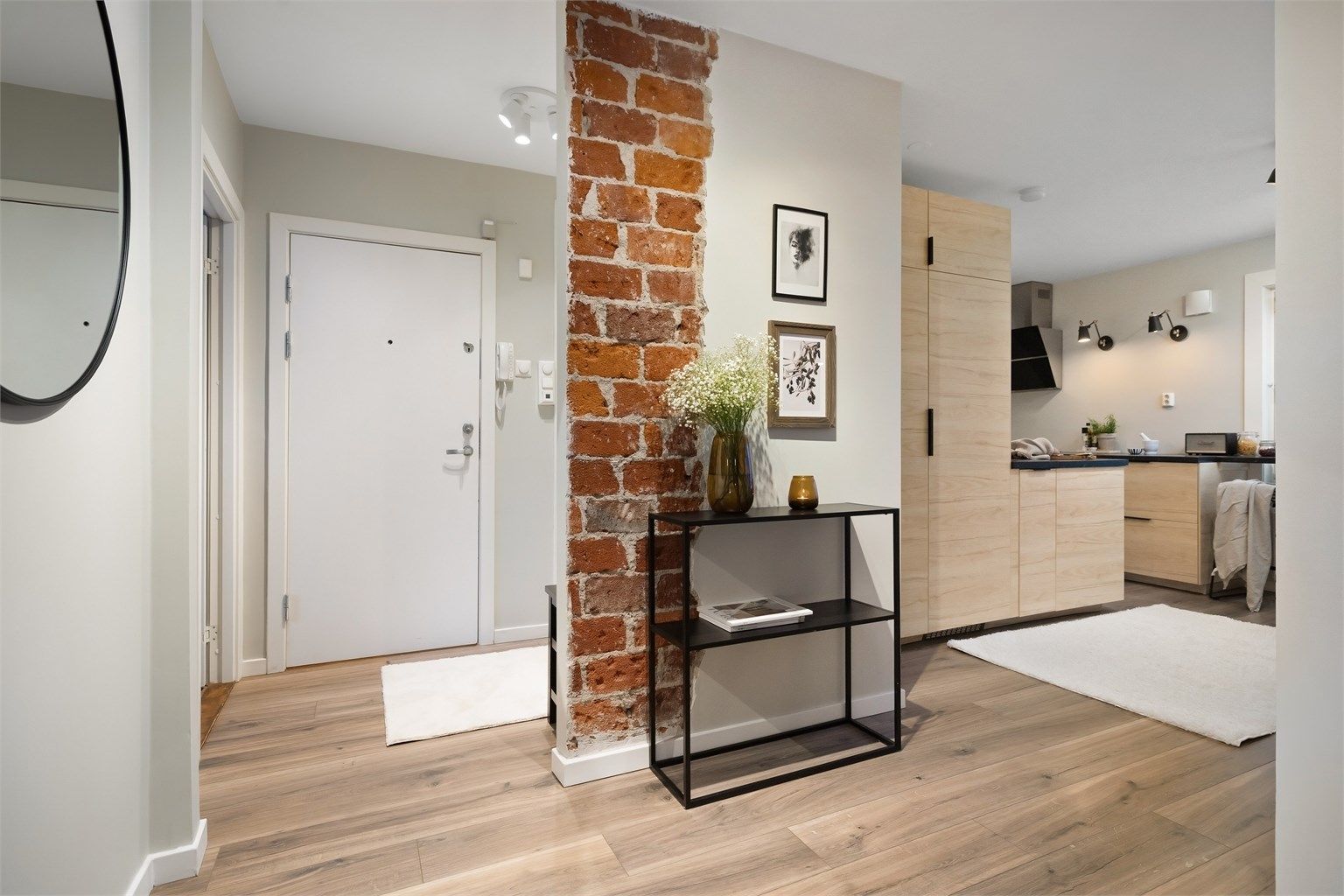 Delikat 3-roms med god standard, vestvendt balkong og fin beliggenhet omkranset av store grøntarealer