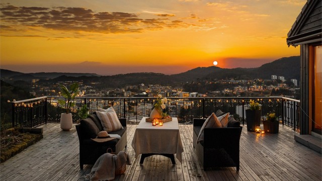 - Velkommen til J. L. Mowinckels vei 124- en sjelden mulighet du ikke vil gå glipp av! Presenteres av Eiendomsmegler Krogsveen v/ Ingvar Nypan -