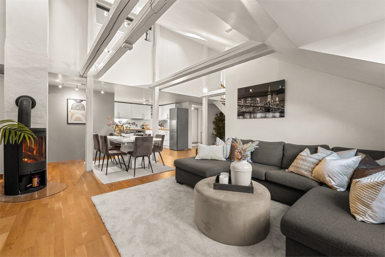 Velkommen til Nordahl Bruns gate 13 - Presentert av Anne Aartun ved Krogsveen eiendomsmegling. 