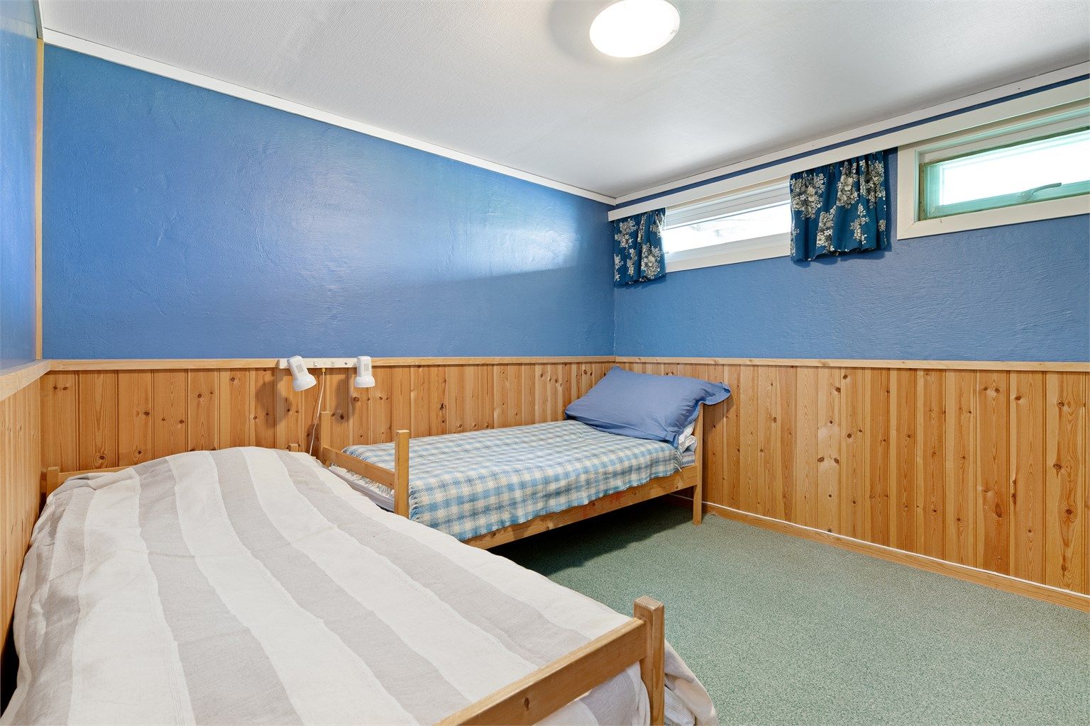 Soverom i underetasjen med plass til seng og oppbevaring.
(ikke godkjent)