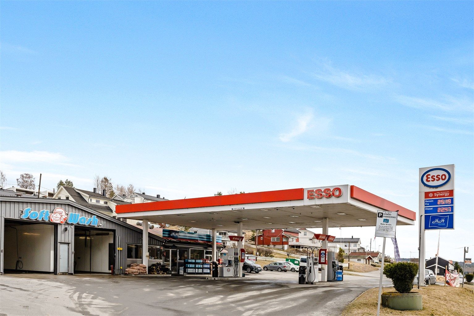 Esso bensinstasjon i Ytre Enebakk