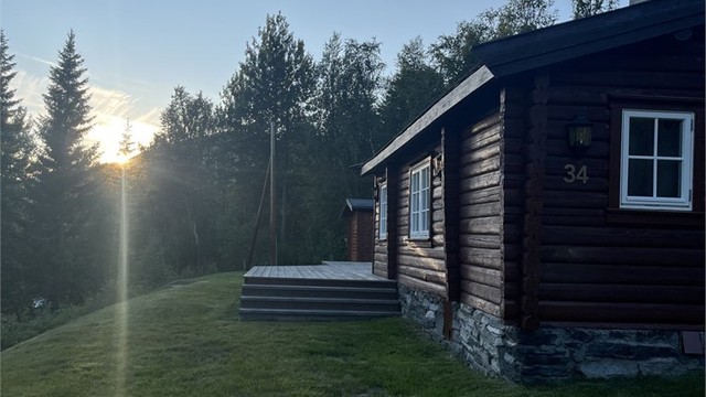 Koselig solnedgang sett fra hytten
