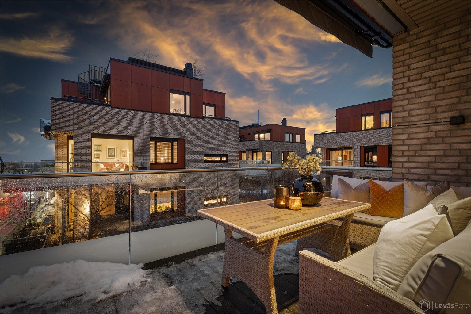Vestvendt og solrik