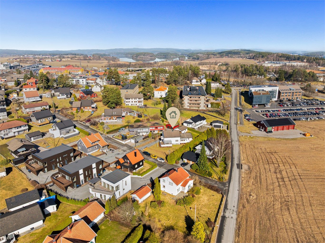 Tomannsboligen fungerer meget godt som generasjonsbolig. Den er også en attraktiv mulighet for å generere leieinntekt mens du selv bor i hoveddelen. Fotograf; Kristoffer Kristiansen.