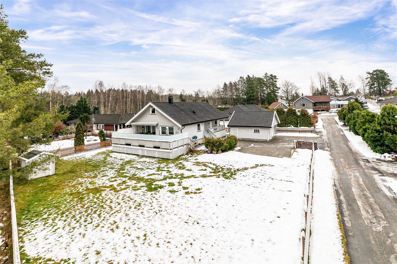 Rådyrveien 16 presenteres av Krogsveen.
Fotograf; Børge Oppegård.