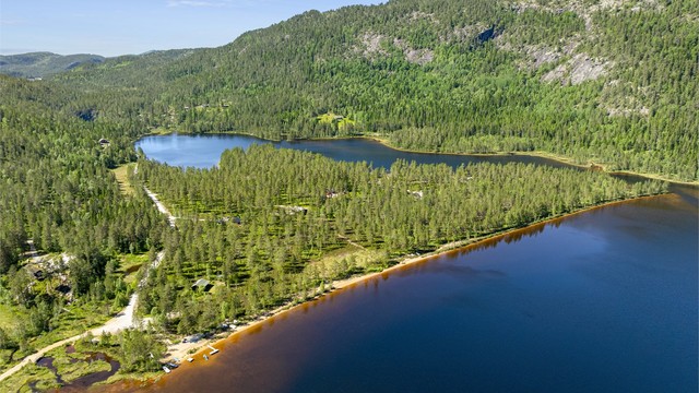 Området byr på fine turmuligheter og nærhet til vann.