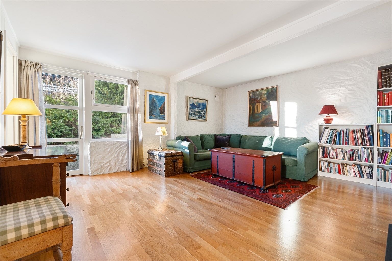 Disp. rom benyttet som peisestue. Innredning er ikke bruksendret/omsøkt og er heller ikke godkjent av kommunen.