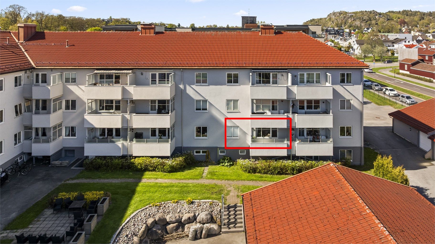 Leiligheten har en attraktiv og usjenert intern beliggenhet i bygget.
