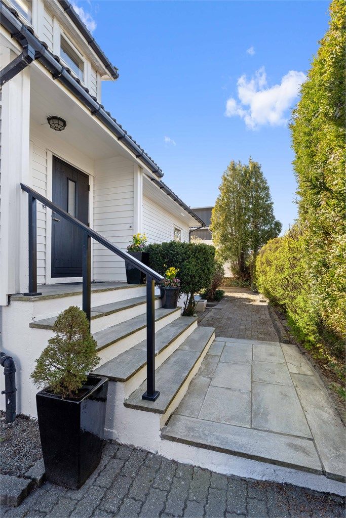 Hovedinngangen til boligen.