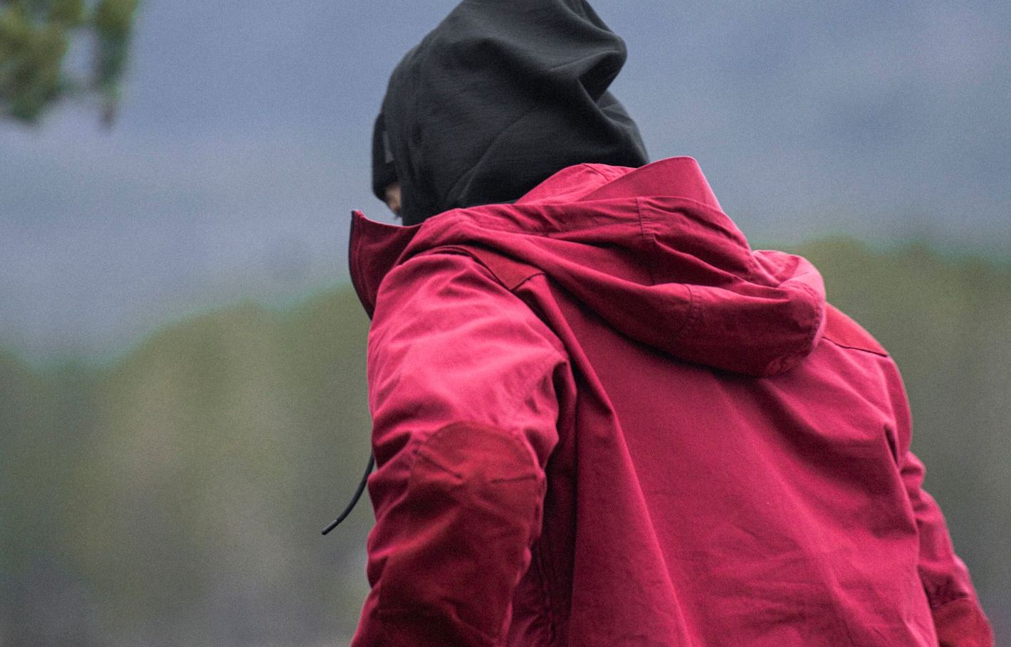 man in red The Last Jacket made of Ventile Cotton