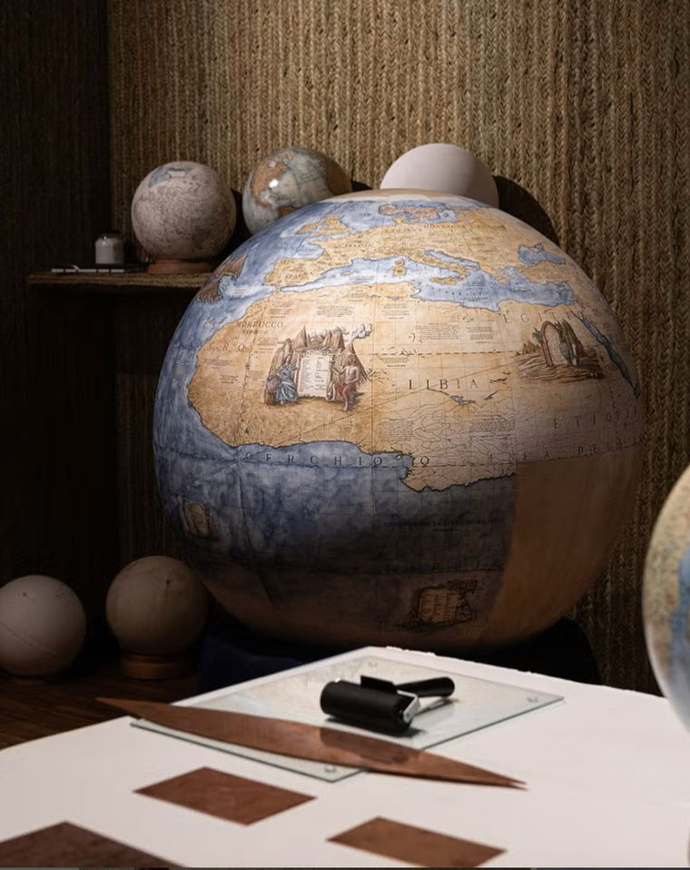 Dante's Globe, a bespoke commission