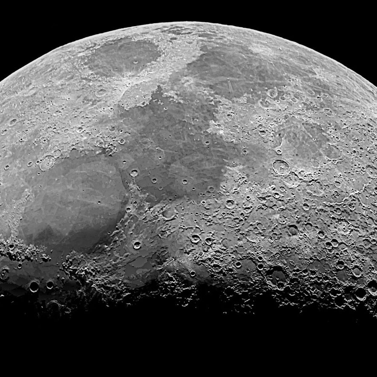 Detailed photo of some craters and lunar maria by Micotino