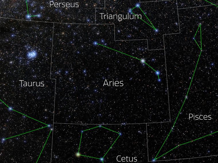 The constellation shown in the night sky - Astrophotography by Eckhard Slawik