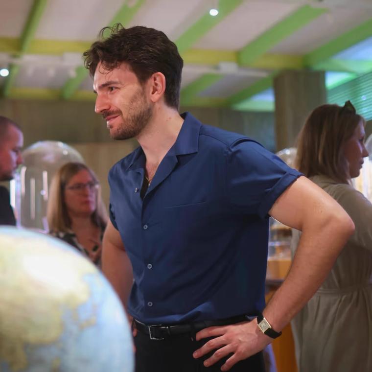 Leonardo Frigo showing his globes during Homo Faber 2024.