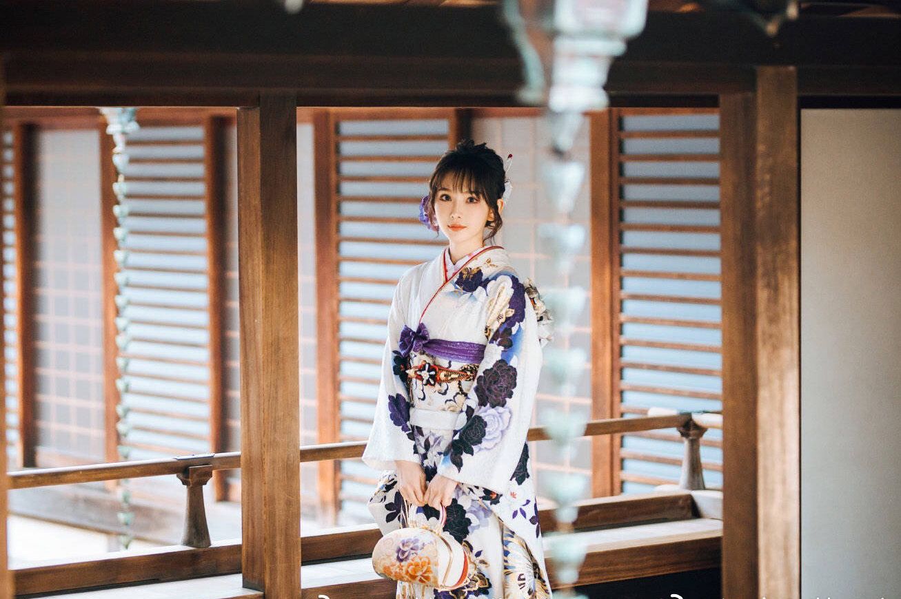 成人式、結婚式の振袖レンタルと購入どっちがお得？相場・費用の内訳を