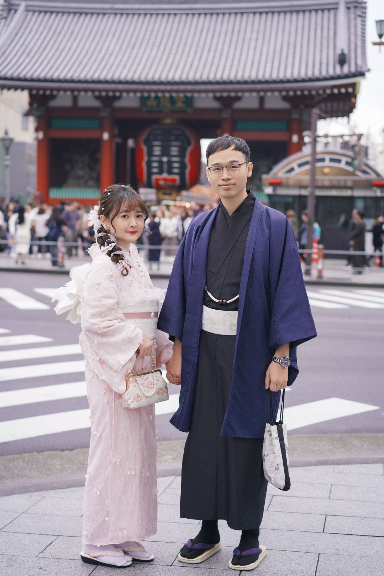 Lace and Antique Kimono Style | Couple Discount Hair styling
