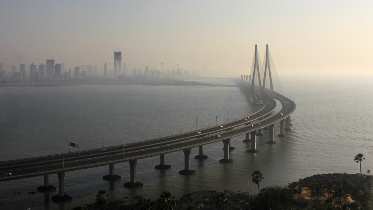 Mumbai’s Bandra–Worli Sea Link showcasing Maharashtra’s infrastructure.