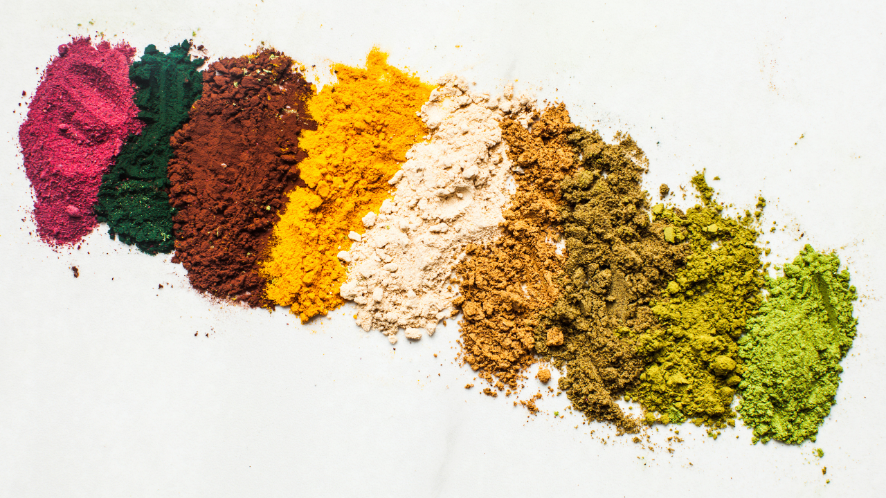 Dry powder botanical extracts