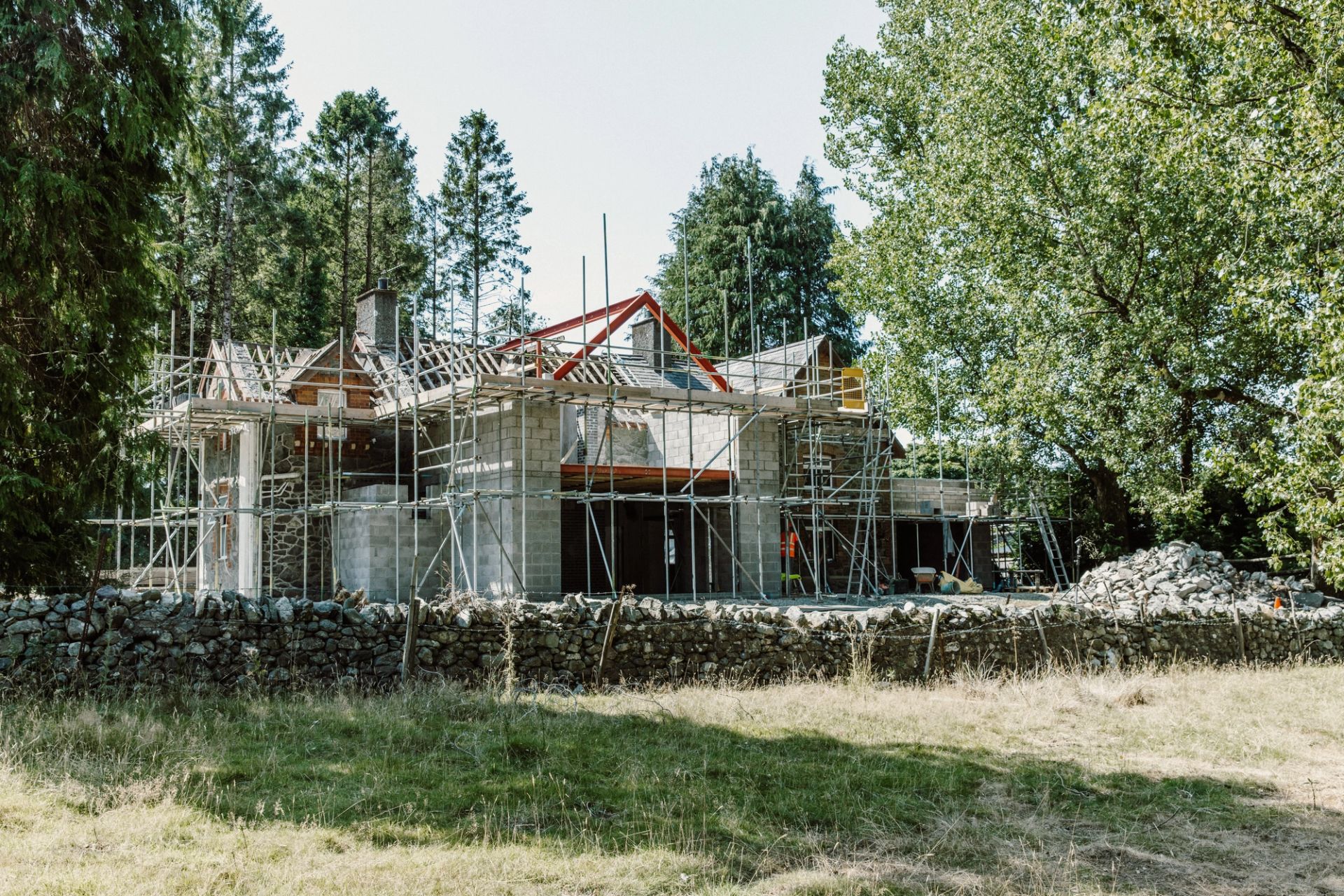 Full property refurbishment and twin two-storey extensions in Llanrug, near Caernarfon, Gwynedd, in the heart of Snowdonia (Eryri), North Wales.