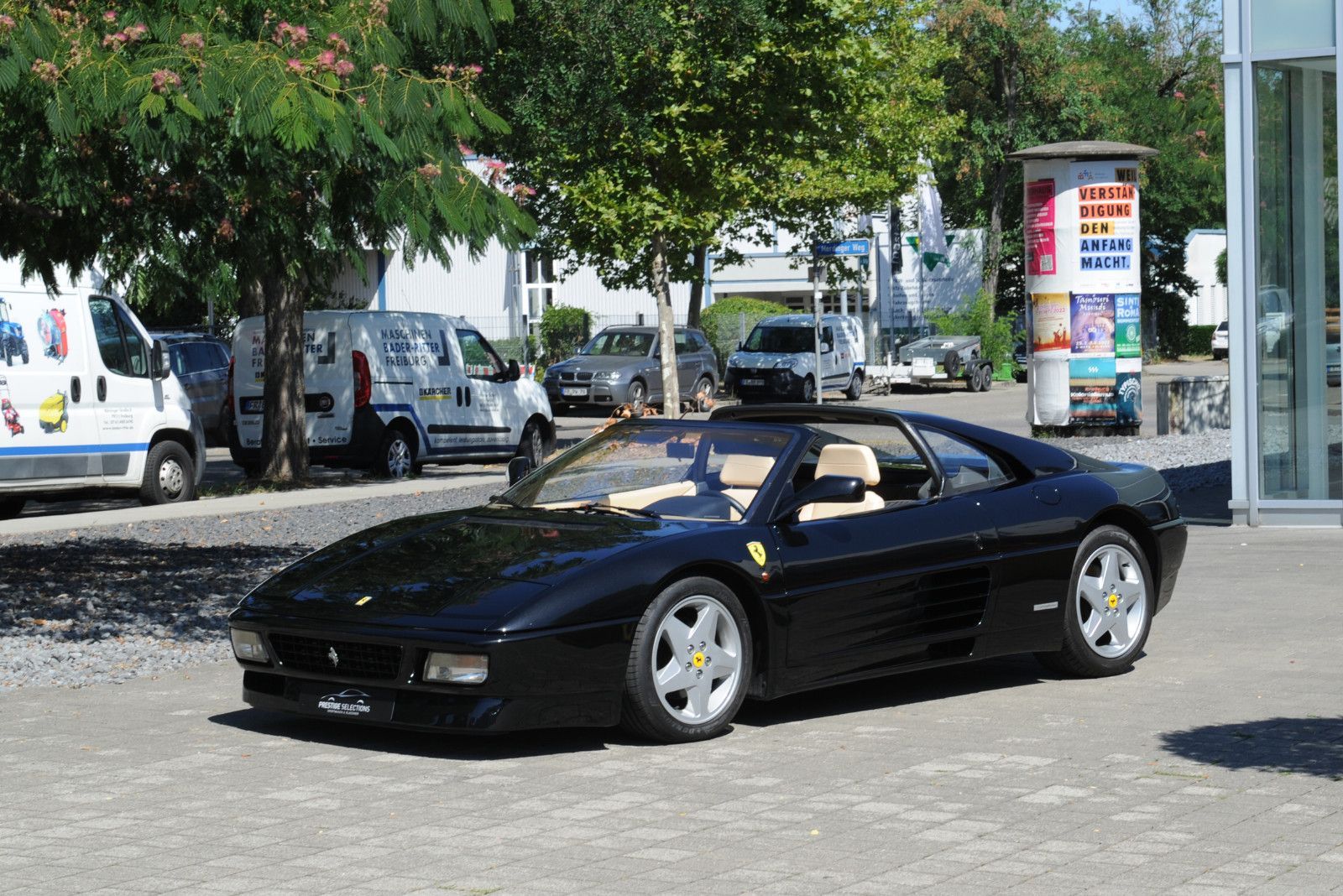 Ferrari 348