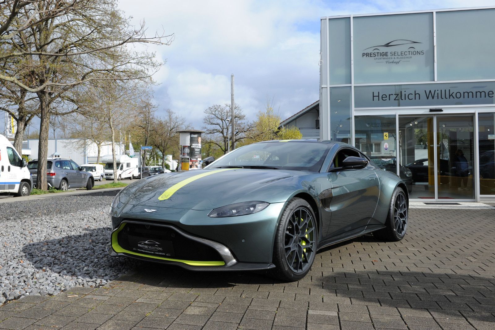 Aston Martin V8 Vantage