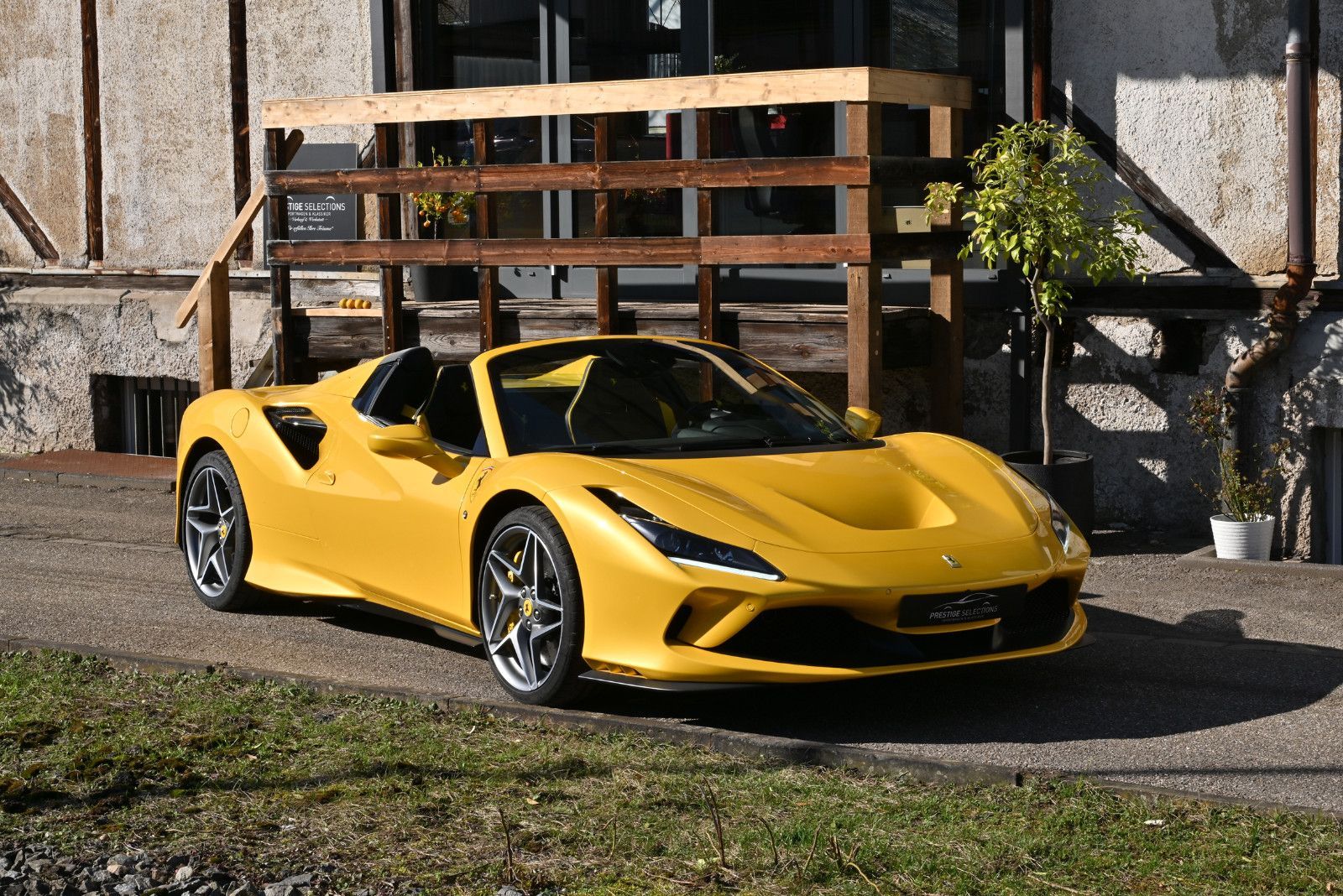Ferrari F8