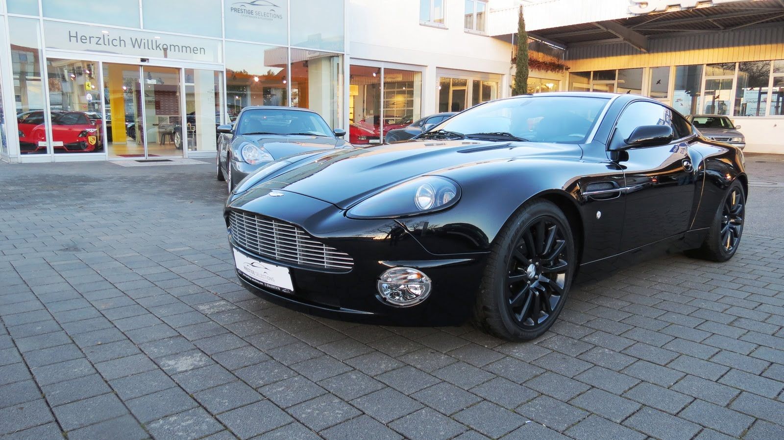 Aston Martin Vanquish