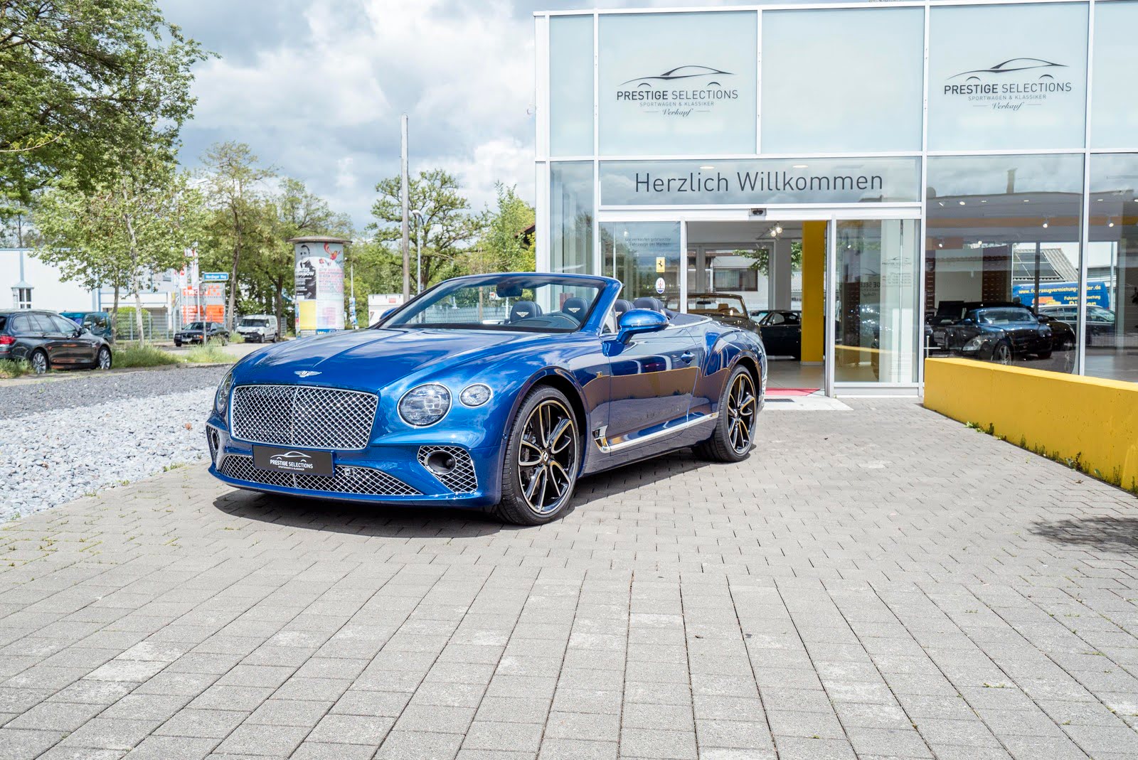 Bentley GTC W12 Sequin Blue