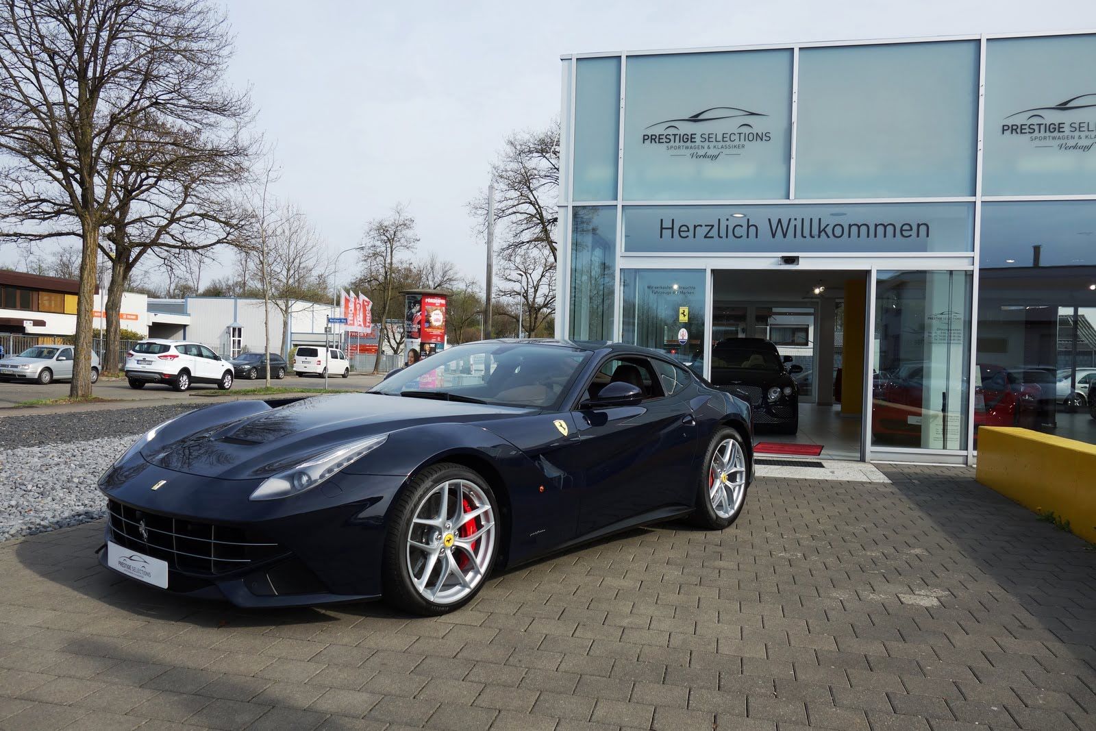 Ferrari F12