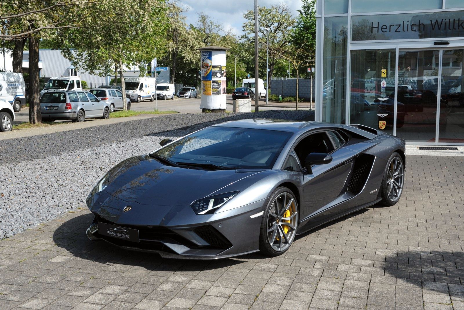 Lamborghini Aventador