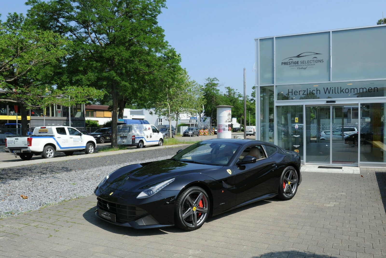 Ferrari F12