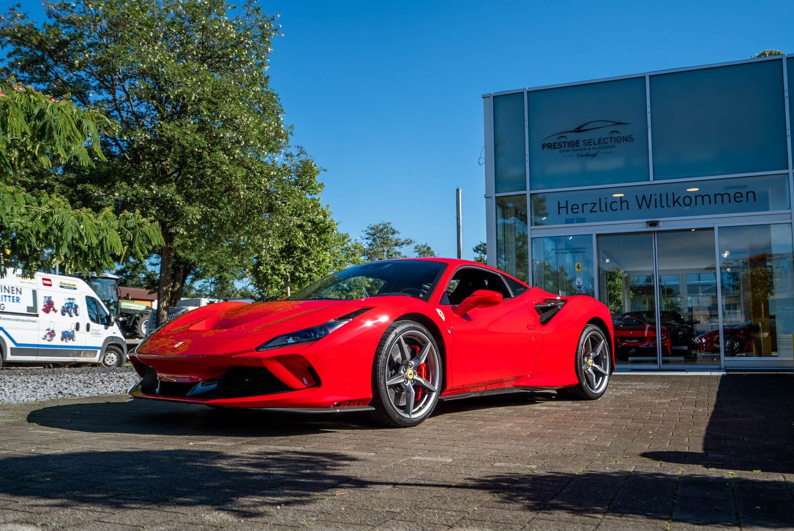 Ferrari F8