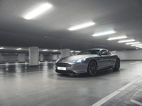 Aston Martin DB9 Bond Edition