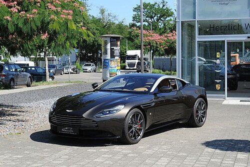 Aston Martin DB 11