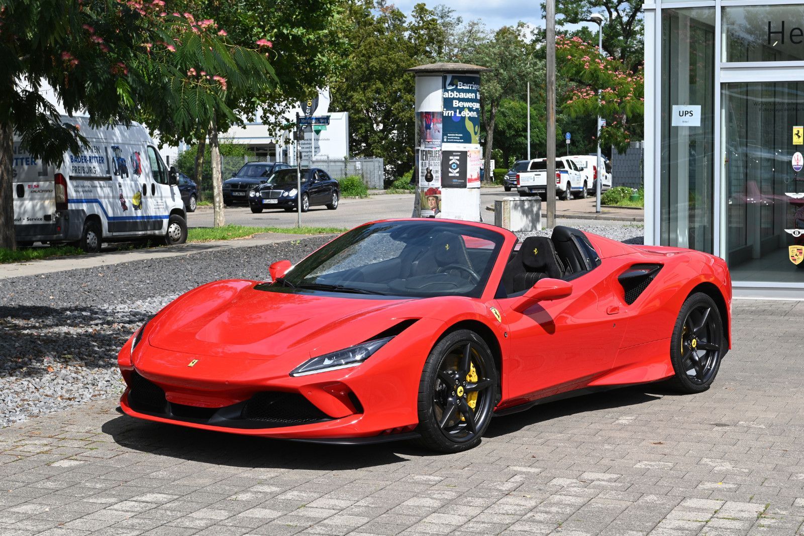 Ferrari F8