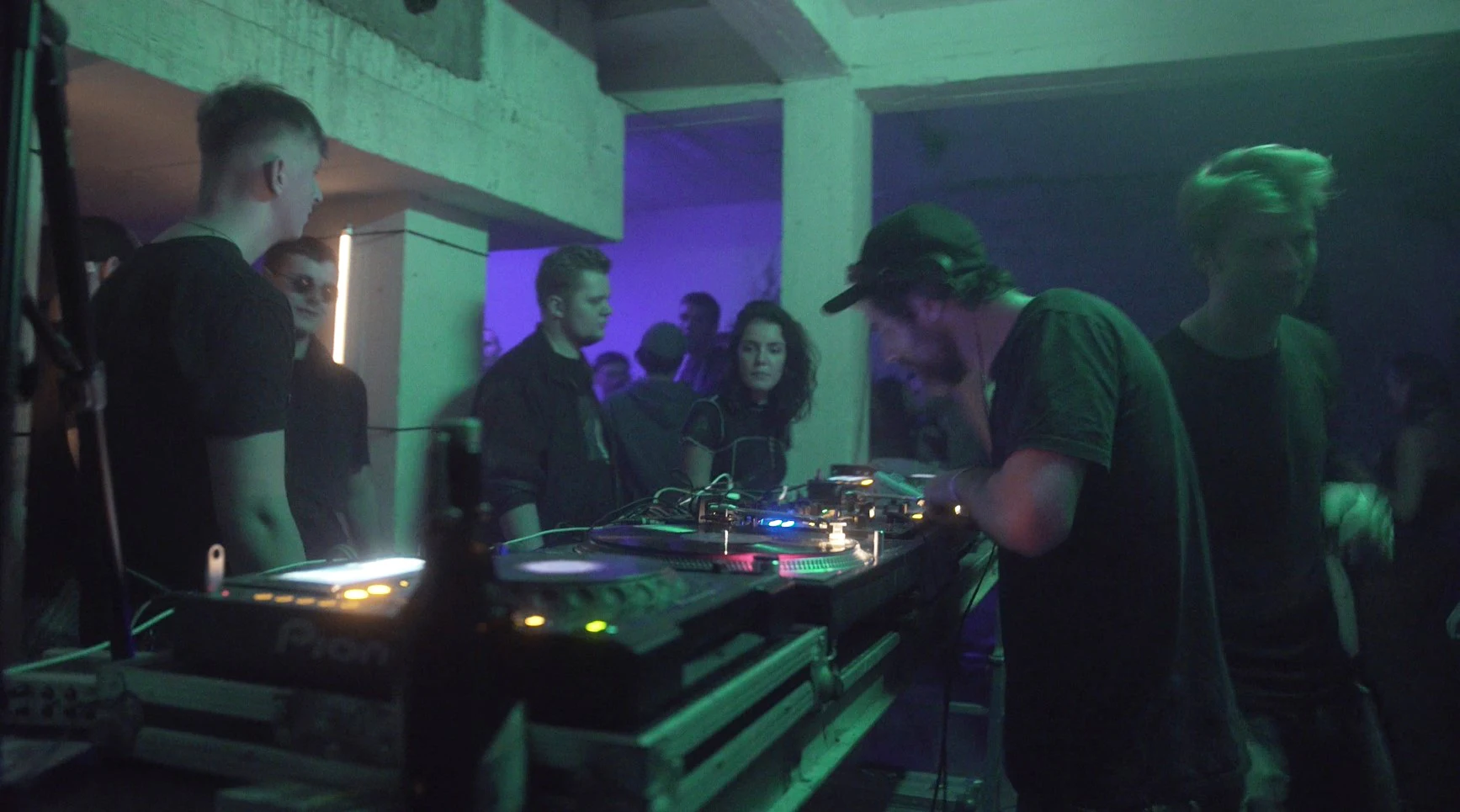 Off - Rave Series