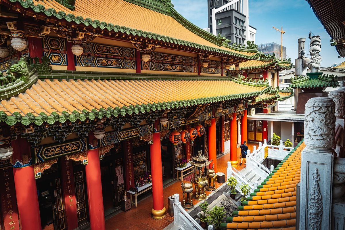 Simbol budaya Tionghoa seperti shio dan colok macau melekat pada tradisi syair Macau