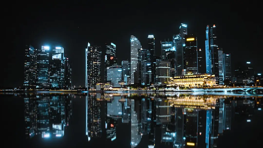 Singapore Marina Bay skyline malam sebagai simbol arsip data Singapore Pools 2020-2026