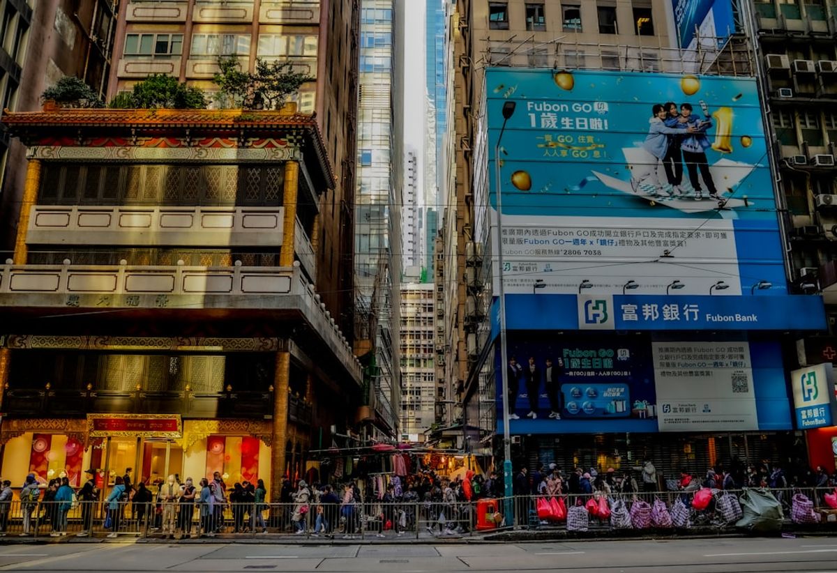 Perbandingan tren HK antar periode untuk angka main hk
