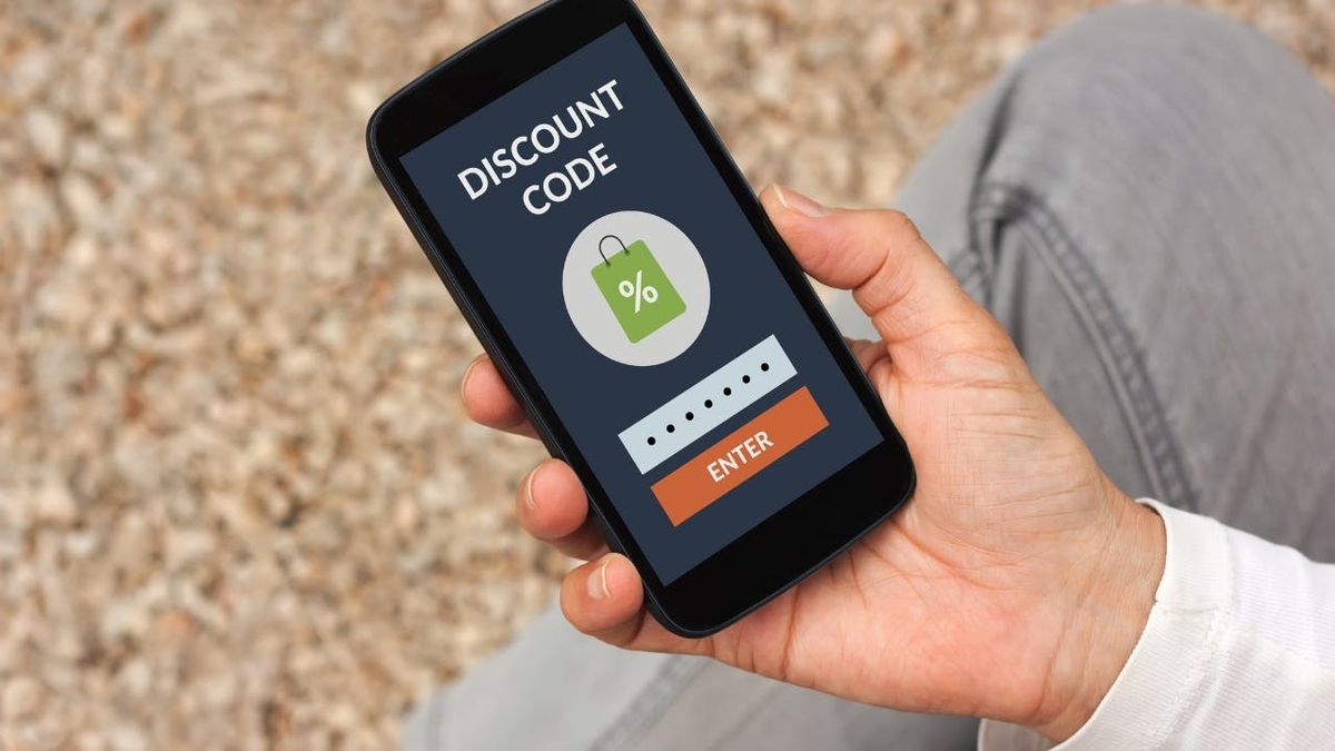 Fake Discount Examples How Retailers Use Discounts to Make You Spend More