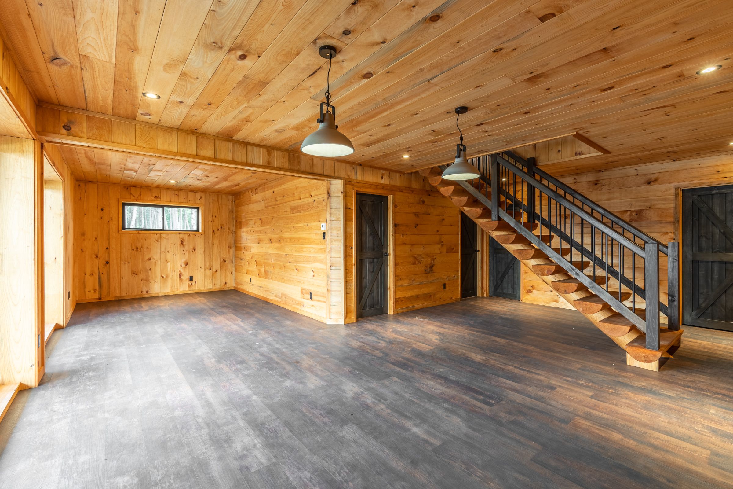Lac Fortin chalet — Viabois soundproofed interior