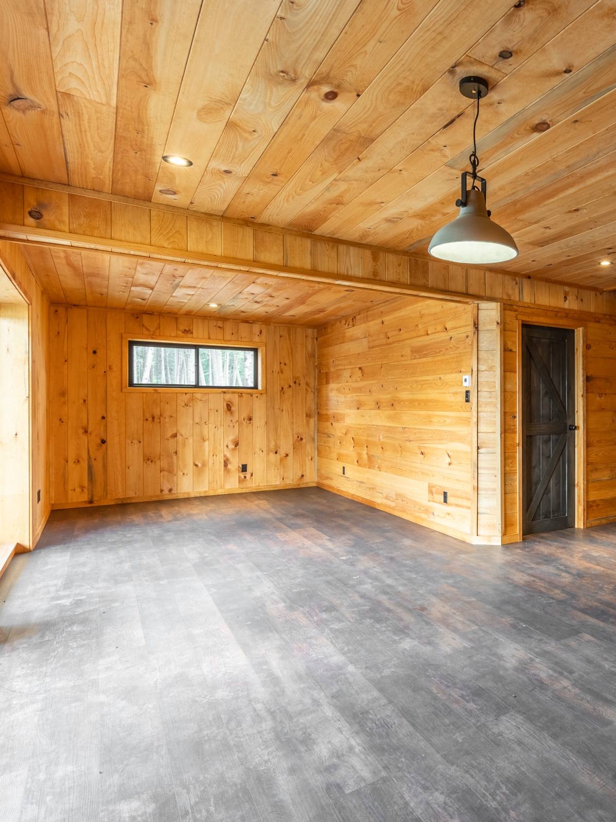 Lac Fortin chalet — Viabois soundproofed interior